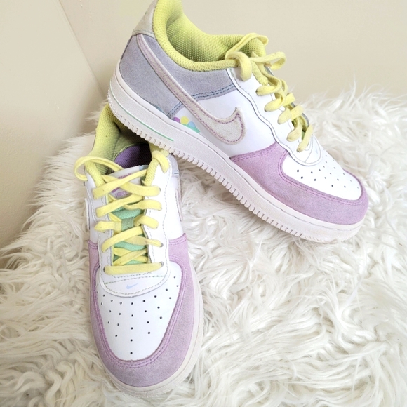 Nike Other - Nike Air Force 1 LV8 multicolor boys/girls size 2Y